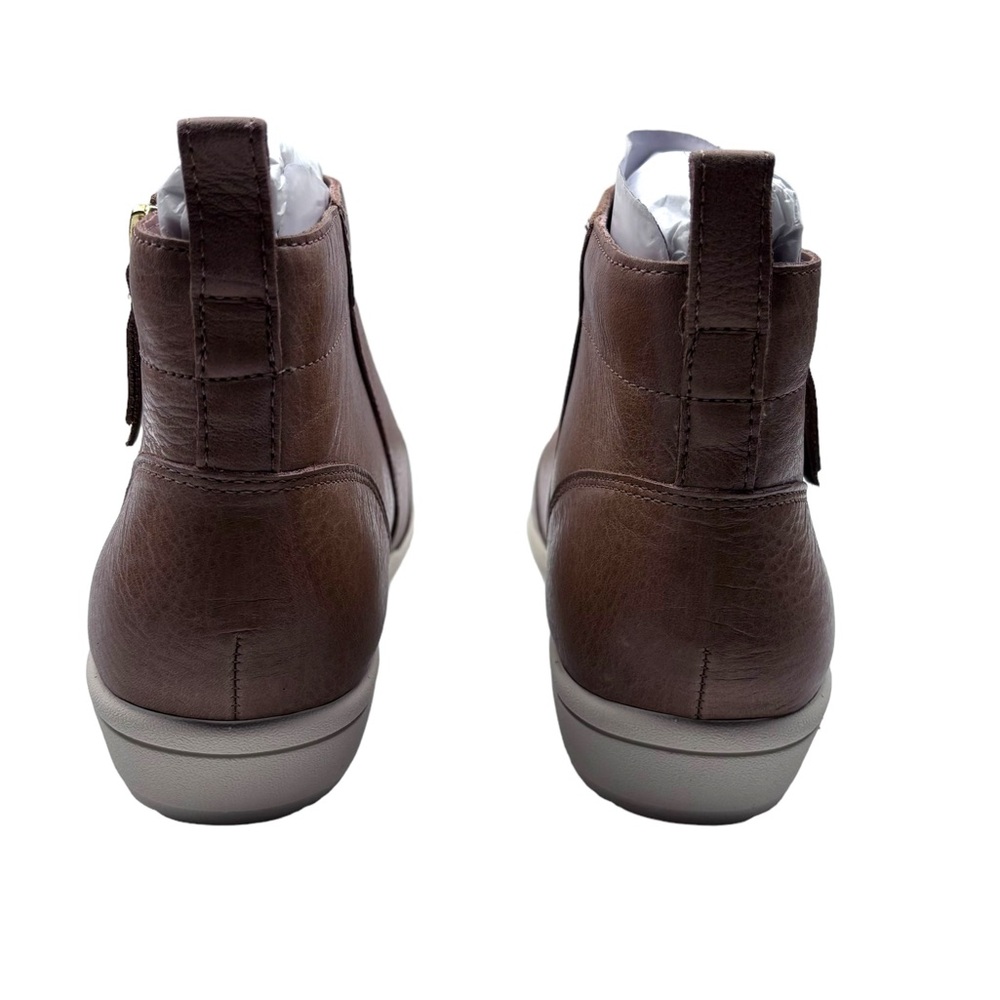 NWT Vionic Magnolia Lois Full Grain Chukka Bootie 6 WIDE - Picture 7 of 13